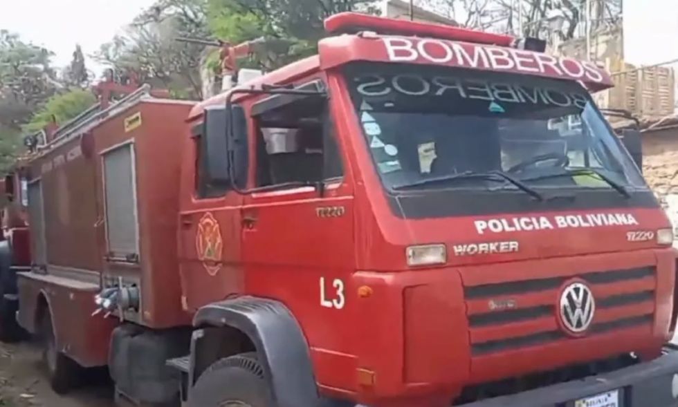 Incendio en pleno centro de Tarija moviliza a unidades de emergencia