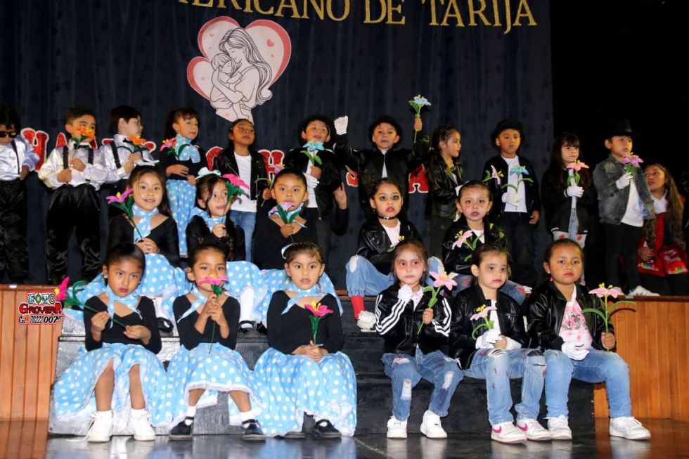 2da sección de la serenata del Kínder Americano