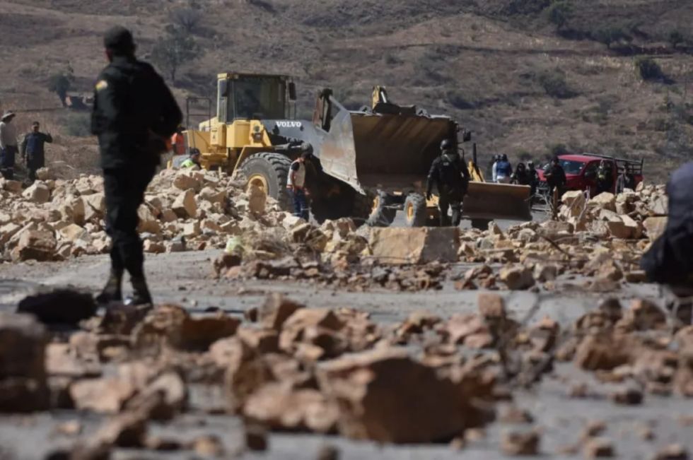 Estado de Excepción: Avanza el desbloqueo de los caminos