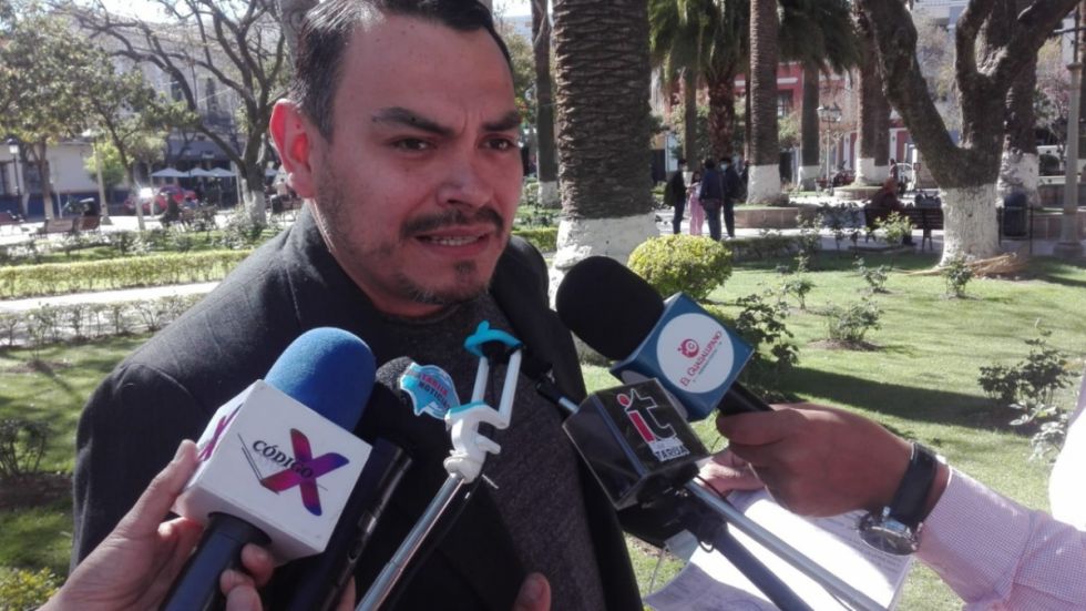 Gremiales piden cumplir con el diferimiento de crédito