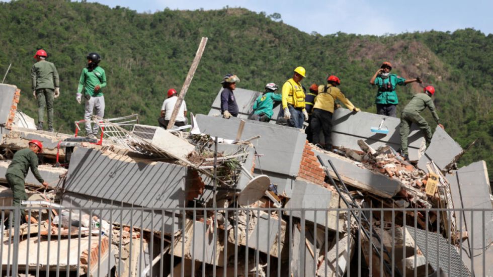 Casi 1.000 muertos y más de 3.000 heridos por el doble terremoto en Venezuela