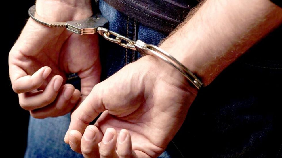 Sujeto cae por incitar a una menor a escapar de casa