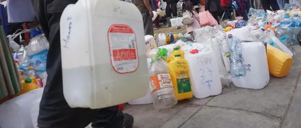 Combustible: Limitarán venta en bidones a 5 litros por día