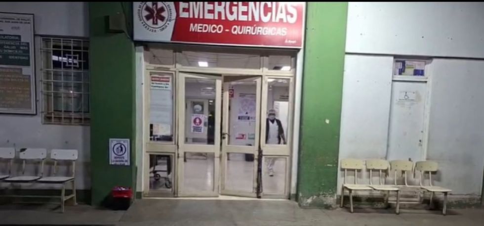 Hallan a una joven con un grave trauma en la cabeza en la avenida Felipe Palazón