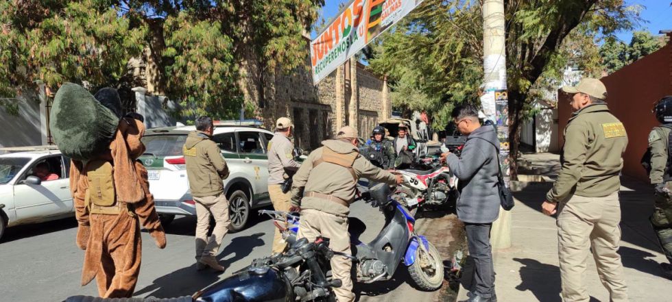 Policía refuerza prevención por robos y accidentes en motos