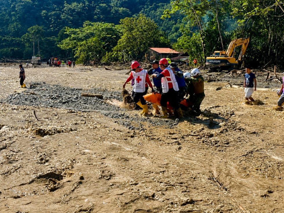 Ecuador: Sube a 9 la cifra de muertos por aluvión