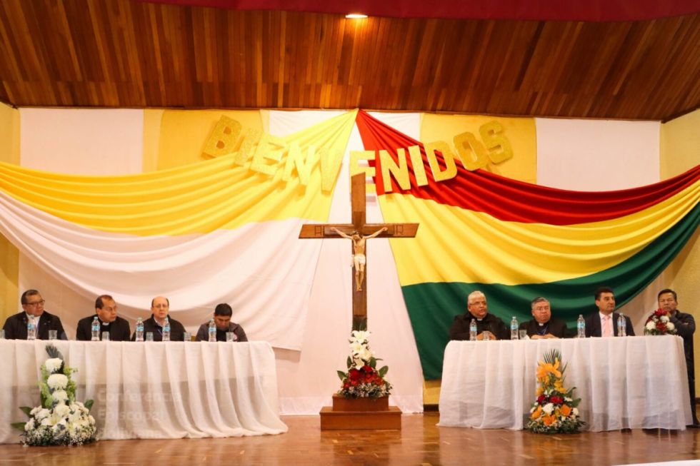 Más de 200 sacerdotes de todo el país llegaron a Tarija