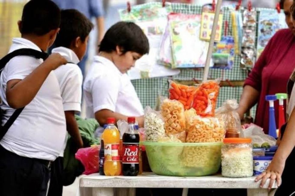 El sedentarismo se impone y ha cambiado las formas de vida e interacción de los menores
