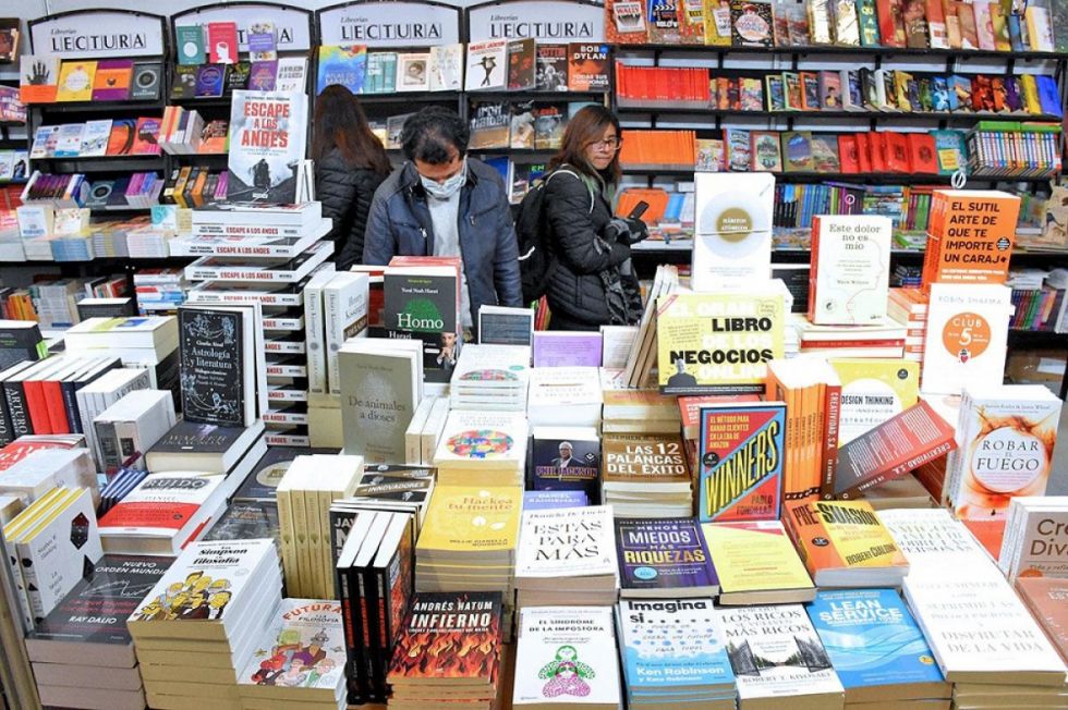 Más de 30 escritores de 19 países estarán en la FIL 