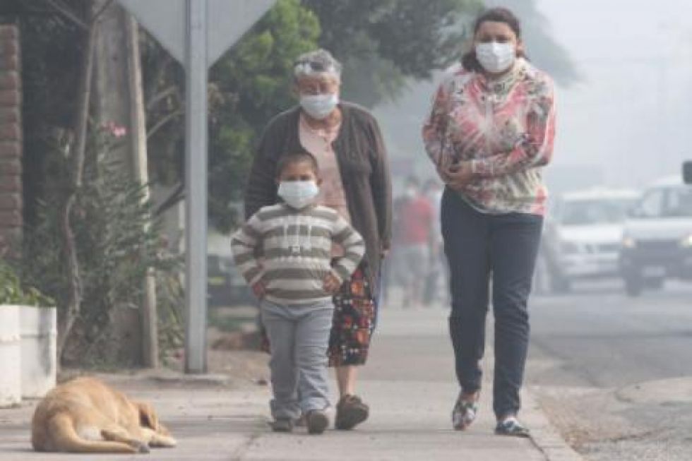 Pediatría alerta por el humo:  niños son los más vulnerables