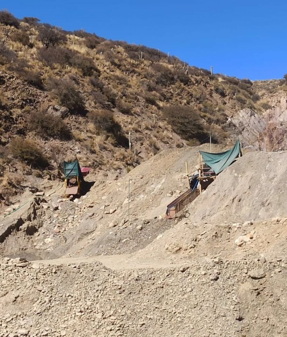 La minería ilegal asedia  en la zona alta de Tarija 
