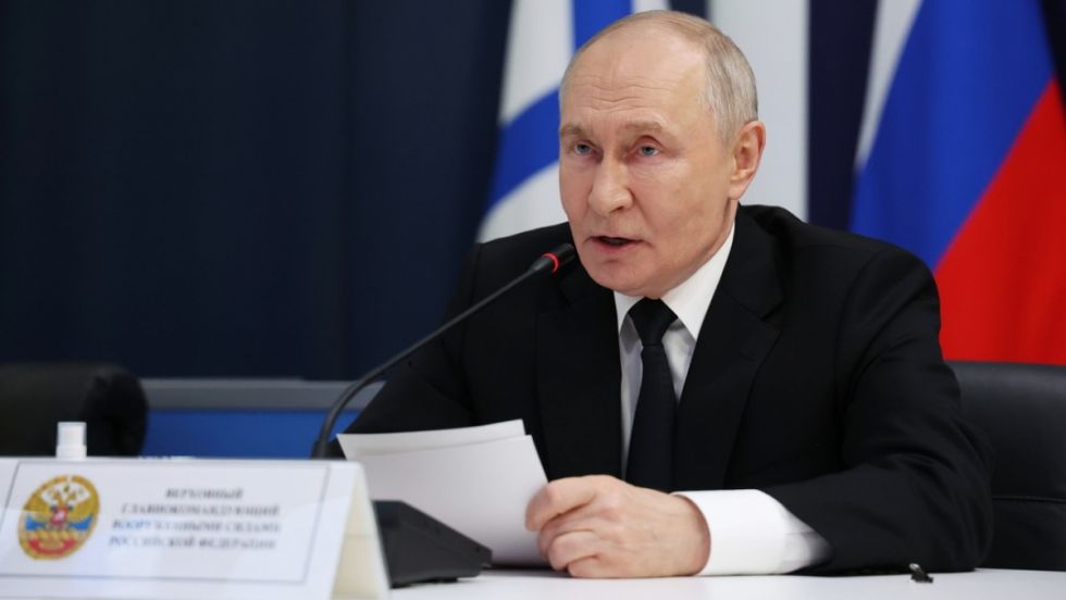 Putin firma una ley que regula la IA en Rusia 