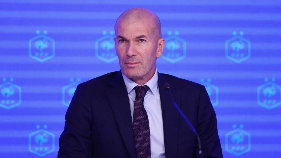 Flamante seleccionador: Zidane fue presentado por la Federación de Francia