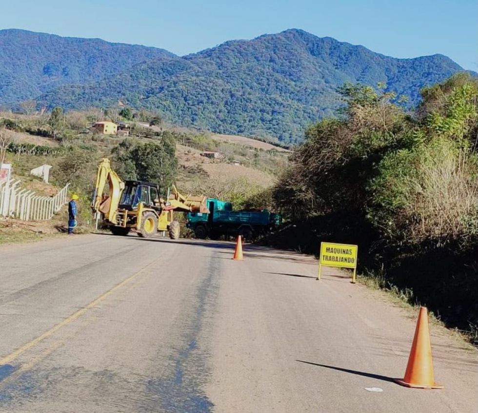 Tarija: ABC contrata 7 empresas para el mantenimiento de carreteras 