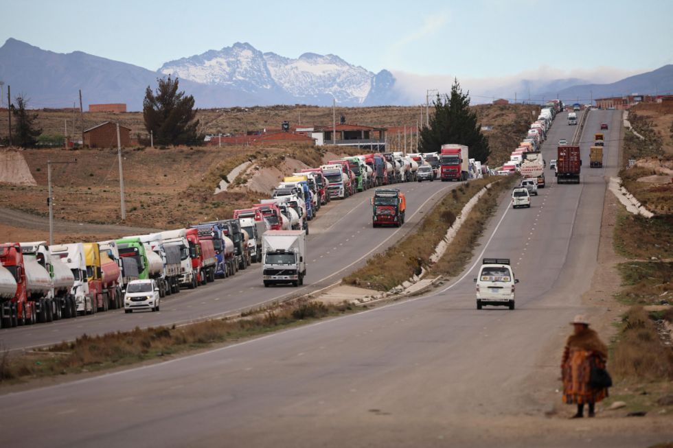 Transporte alista medidas de presión y analizará subir pasajes tras el fin del Estado de Excepción