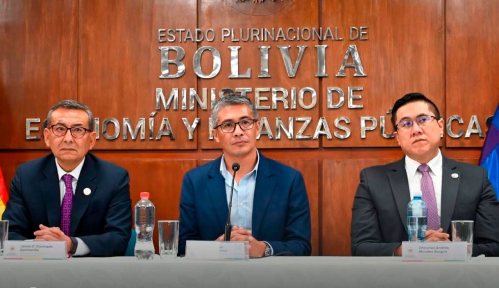 Economía reporta superávit fiscal de 0,2%