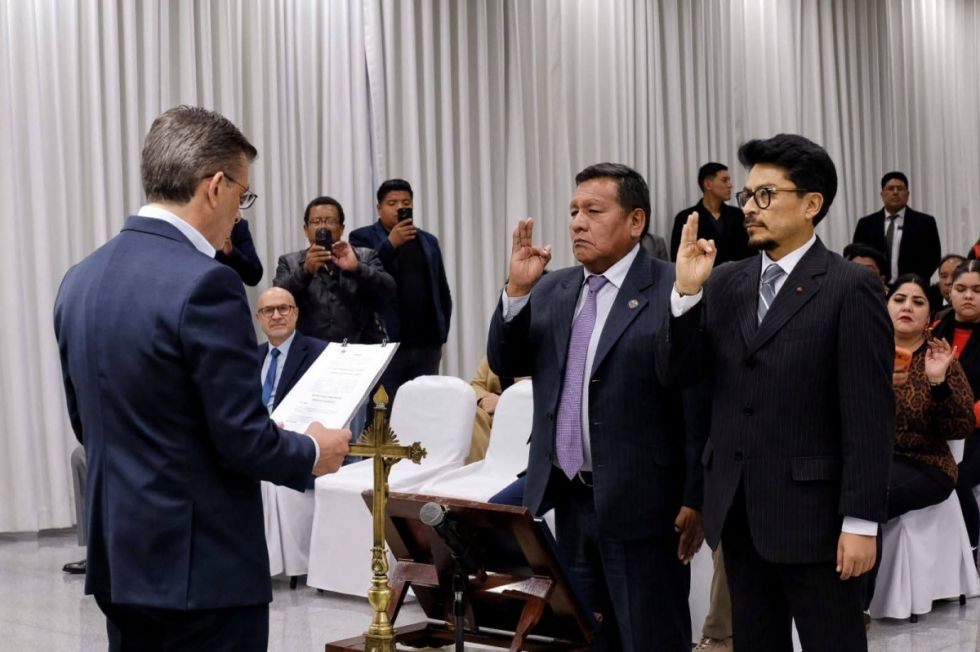 En 9 meses, solo 6 de 15 ministros se mantienen en el gabinete de Paz