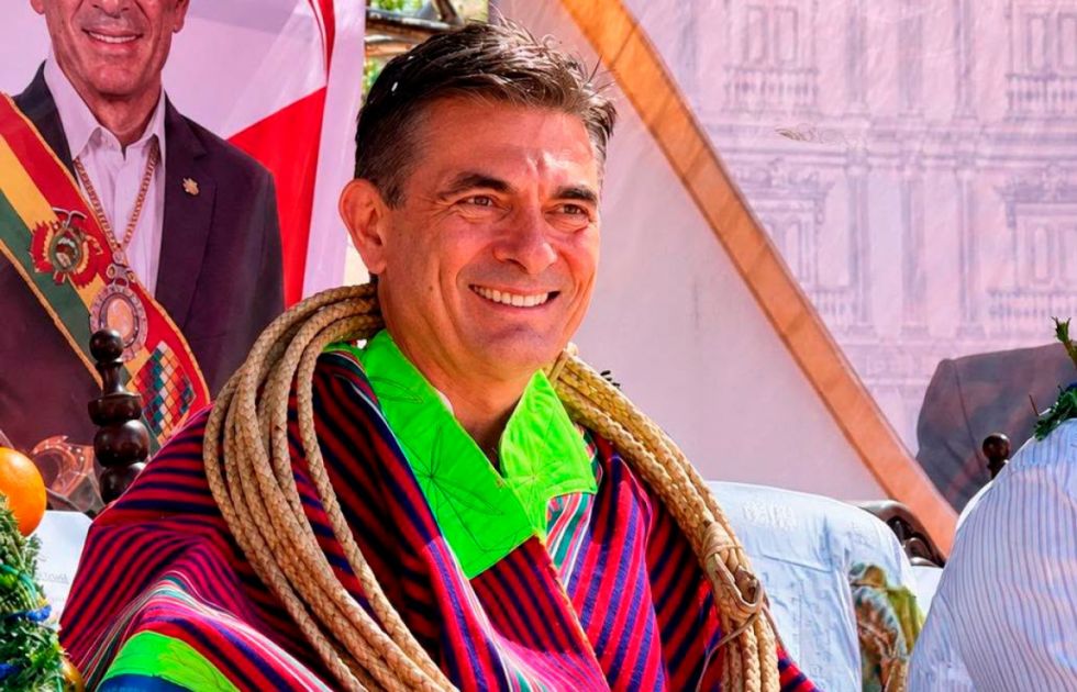 “Había mucho flojo”, Paz justifica la reducción de ministerios