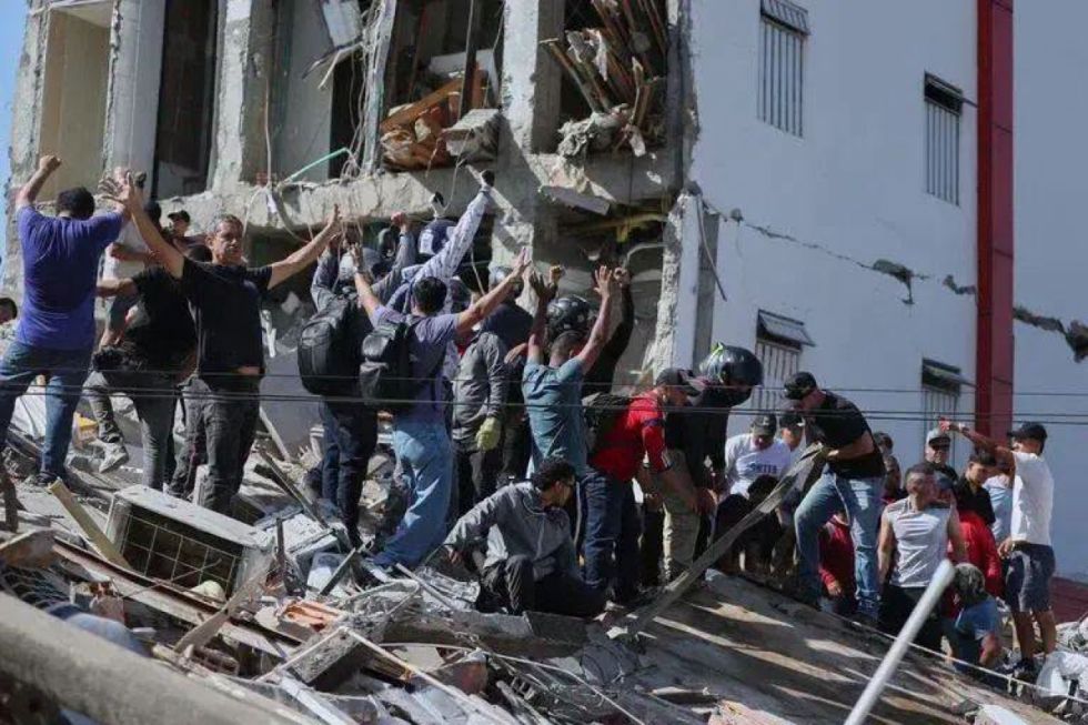 Terremoto en Colombia deja 25 muertos, cerca de 200 heridos y edificios colapsados