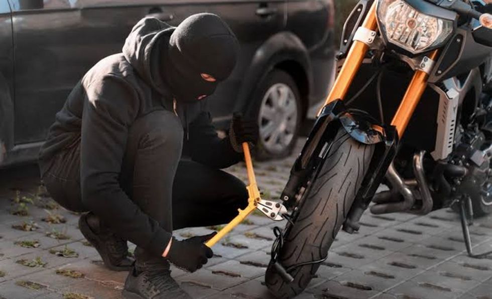 Yacuiba: Diprove recupera motos robadas en Argentina