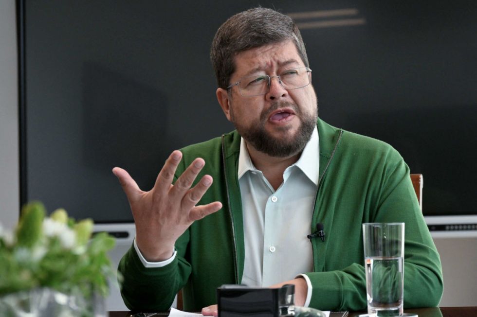 Doria Medina se va del país