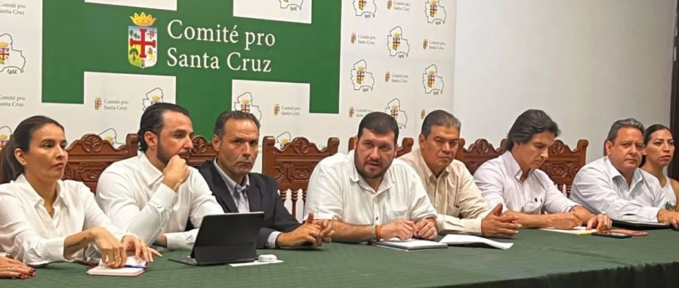 Cívicos exigen eliminar la ANH y otras nueve medidas para enfrentar crisis de combustibles