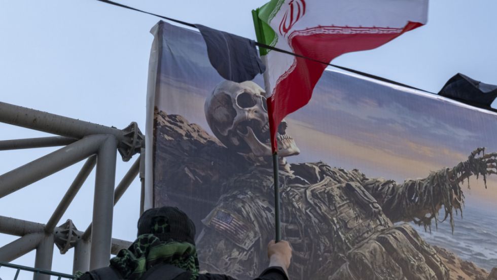 Irán da un ultimátum a sus vecinos