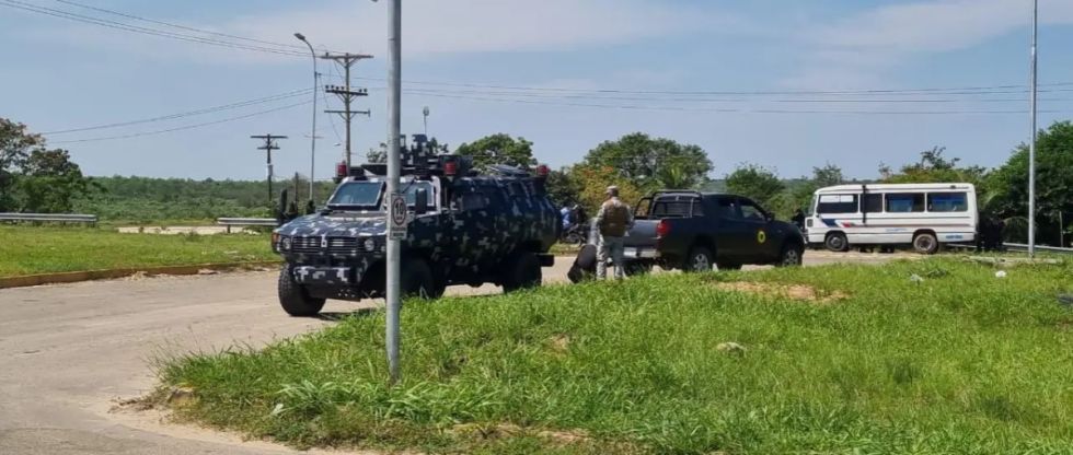 Estado de excepción: Policías y militares resguardan Yapacaní para evitar bloqueo contra el decreto del diésel