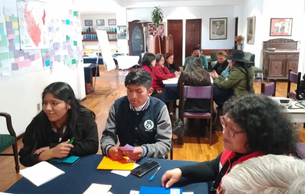 De la confrontación al diálogo: la ciudadanía busca reconstruir el tejido social desde las urbes