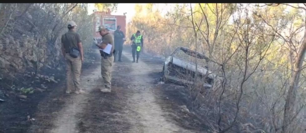 Dos personas mueren calcinadas en el interior de un vehículo en la zona de Aranjuez