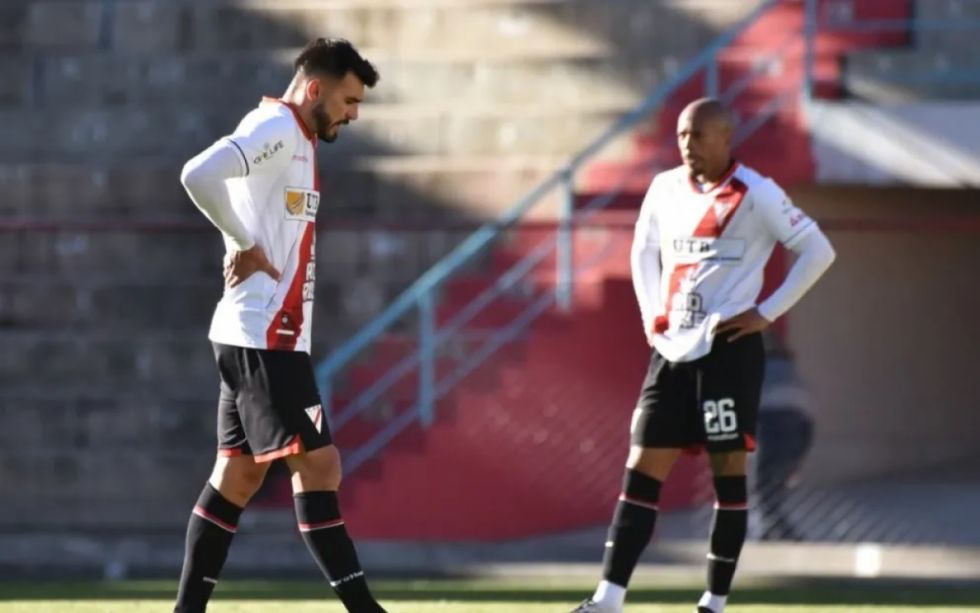 Always volvió a empatar y dejó escapar el primer puesto