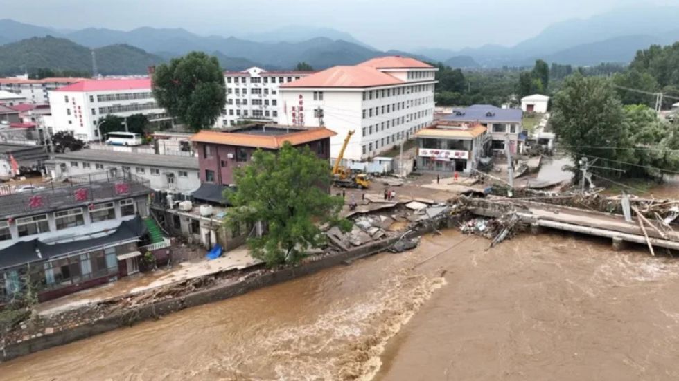 Nepal: Aumentan a 392 los fallecidos tras riada