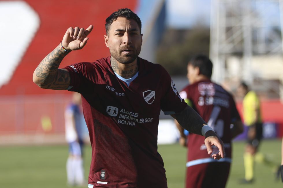 Bolívar consigue su segundo triunfo en el torneo por grupos del fútbol boliviano 