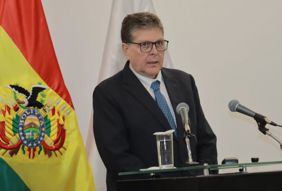 Gobierno confirma que YPFB dejará la comercialización de hidrocarburos 