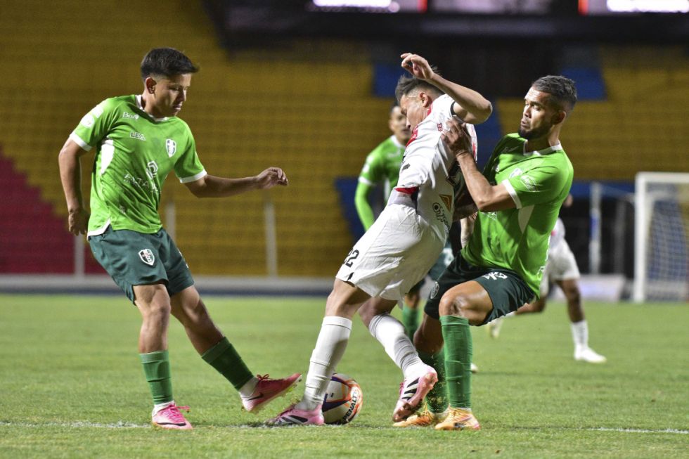 Tomayapo cortó racha en Potosí ante Nacional