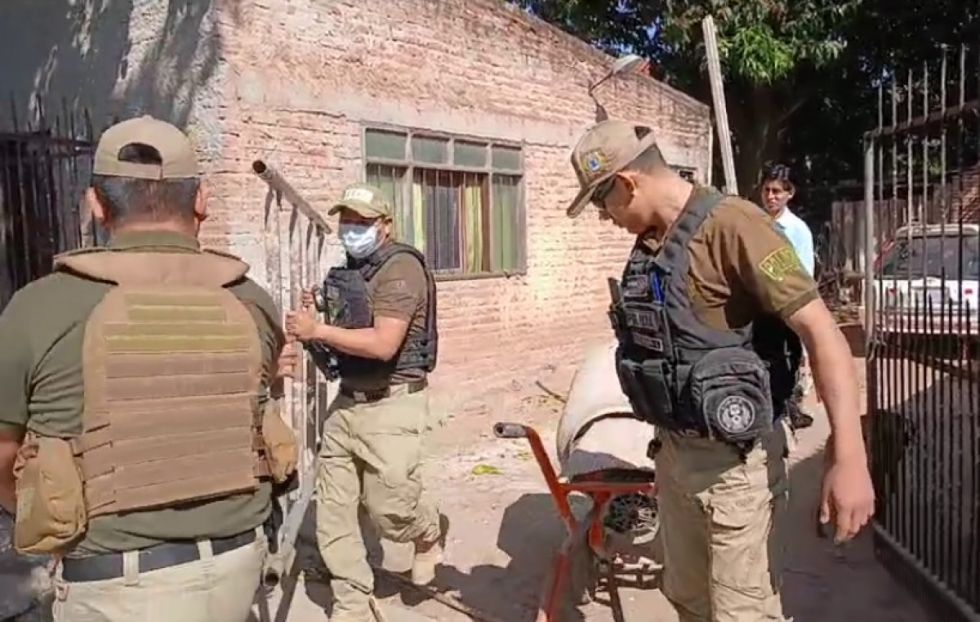 Yacuiba: allanan vivienda y secuestran bienes municipales en investigación que involucra a concejal Tatiana Paz