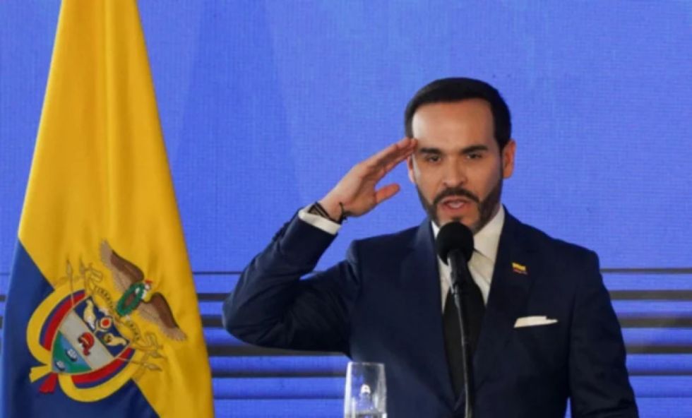 Colombia: De la Espriella deroga suspensión de porte de armas