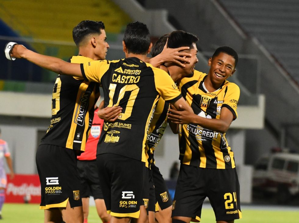 El “Tigre” vence a la “U” antes de media hora