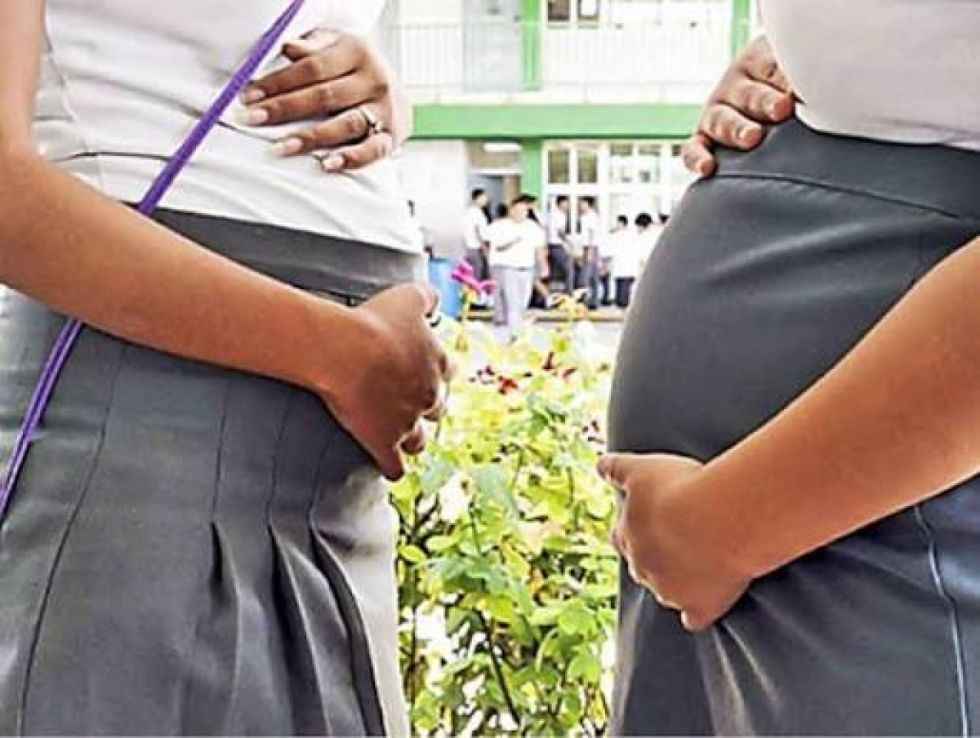 Lanzan programa de prevención de embarazo adolescente