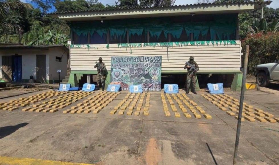 Gobierno reporta $us 100 MM de afectación al narcotráfico