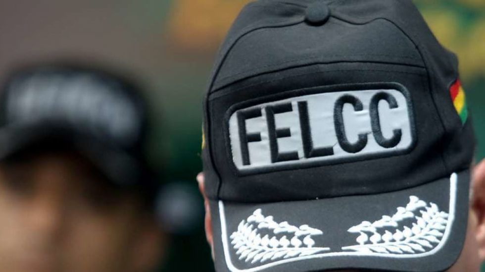 Cae ladrón de una tienda, su cómplice escapó