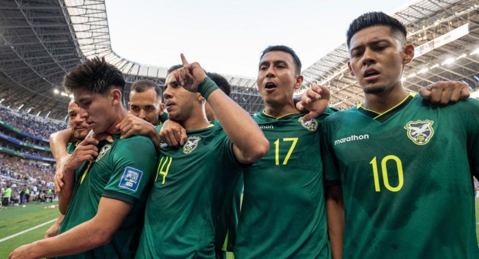 Villegas llama a 26 futbolistas para los próximos amistosos