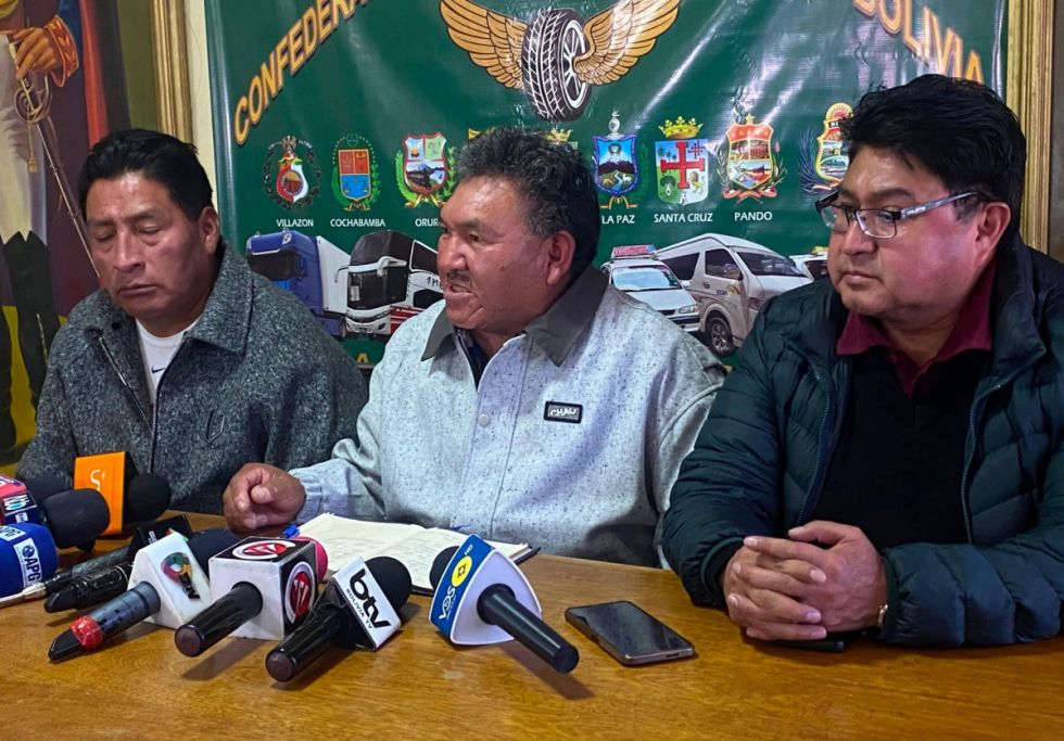 Choferes exigen abrogar el DS 5716 y advierten con bloqueos por el fin de la subvención al diésel