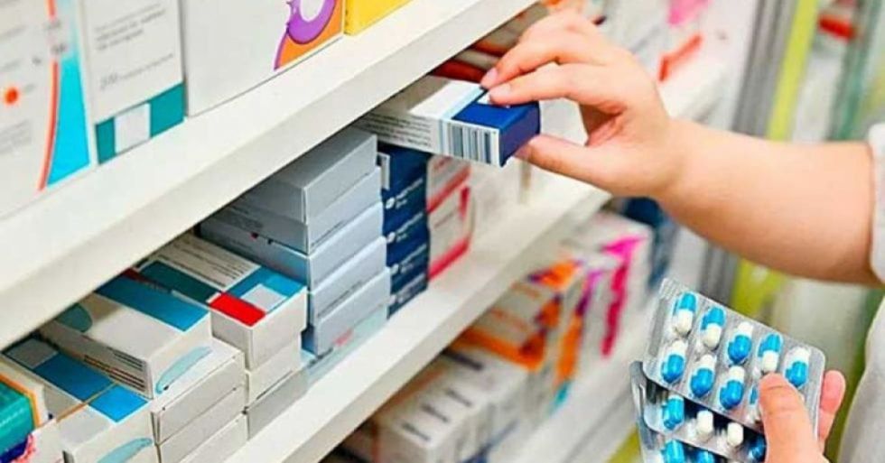 Alza de medicamentos preocupa y piden denunciar cobros excesivos