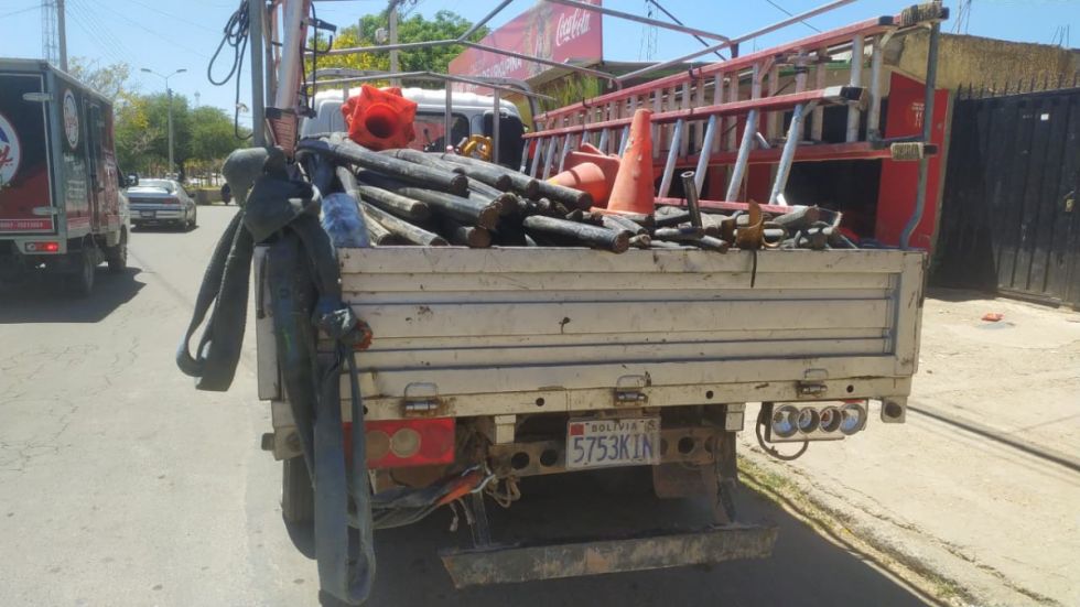Presunto robo de cable de cobre enfrenta a trabajadores y la gerencia de COSETT