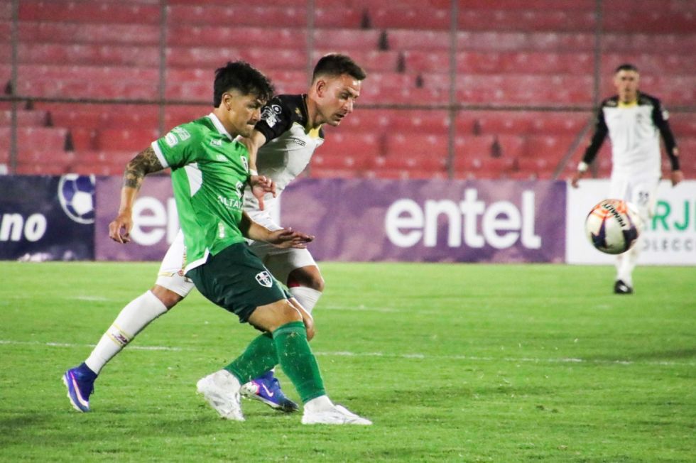Tomayapo venció a Real Oruro en el IV Centenario por Copa de la División Profesional 