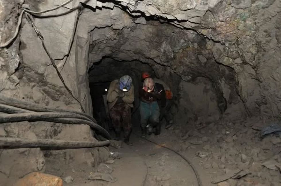 Tres mineros mueren tras hundimiento en el Cerro Rico de Potosí 