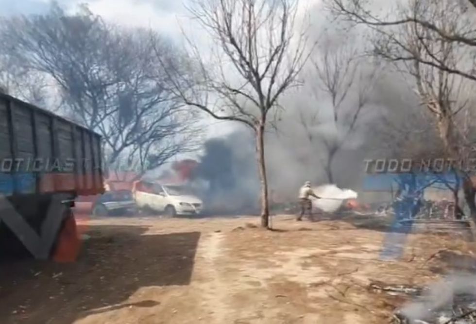 Incendio en los predios del PERTT y la ABT moviliza a los vecinos 