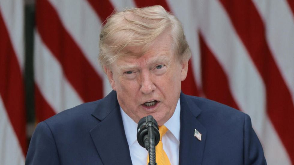 La diplomacia con Irán se atasca y Trump mueve tropas