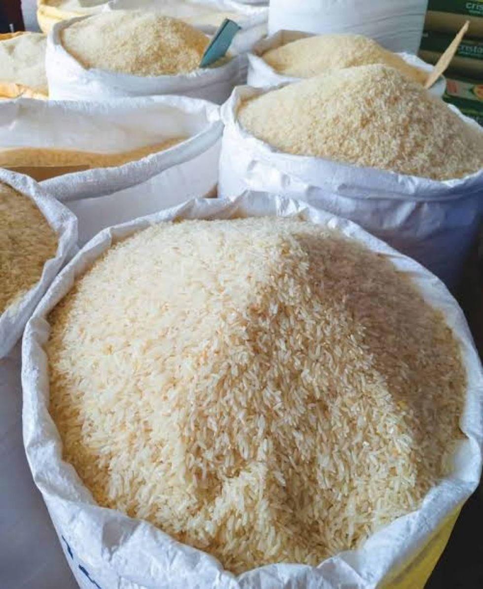Detectan bolsas quintaleras de arroz con seis kilos faltantes